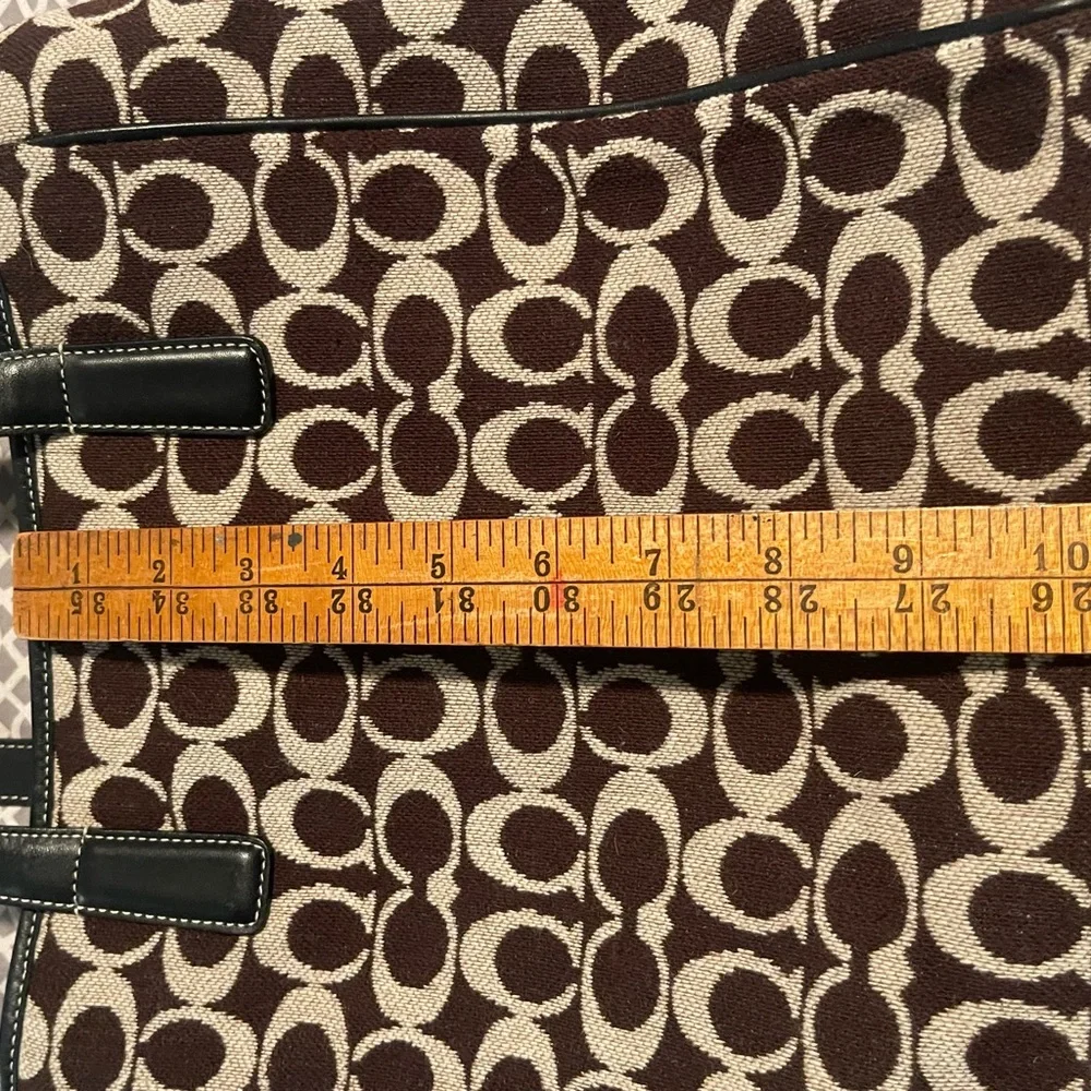 Coach Brown and Cream Shoulder Bag - Picture 13 of 16